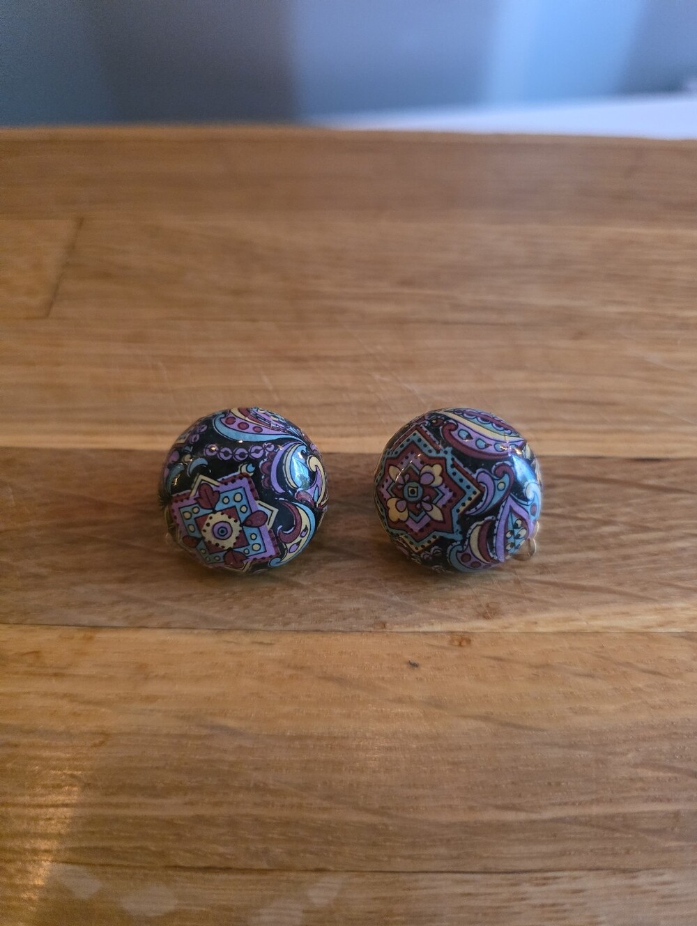 1990's Domed Paisley Clip Earrings